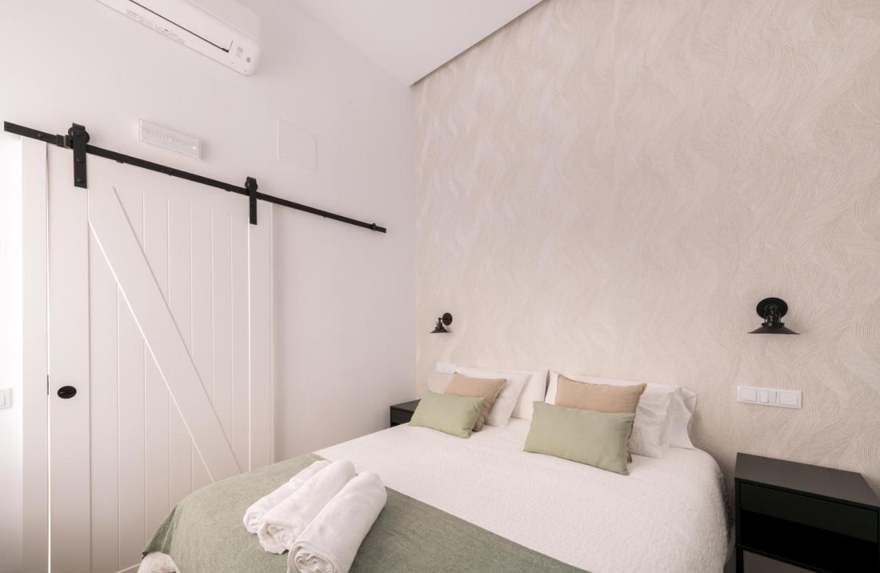 Loft Retiro Apartment Madrid Bagian luar foto